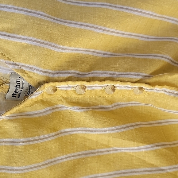 Rhythm button down fronttie crop - Picture 2 of 6